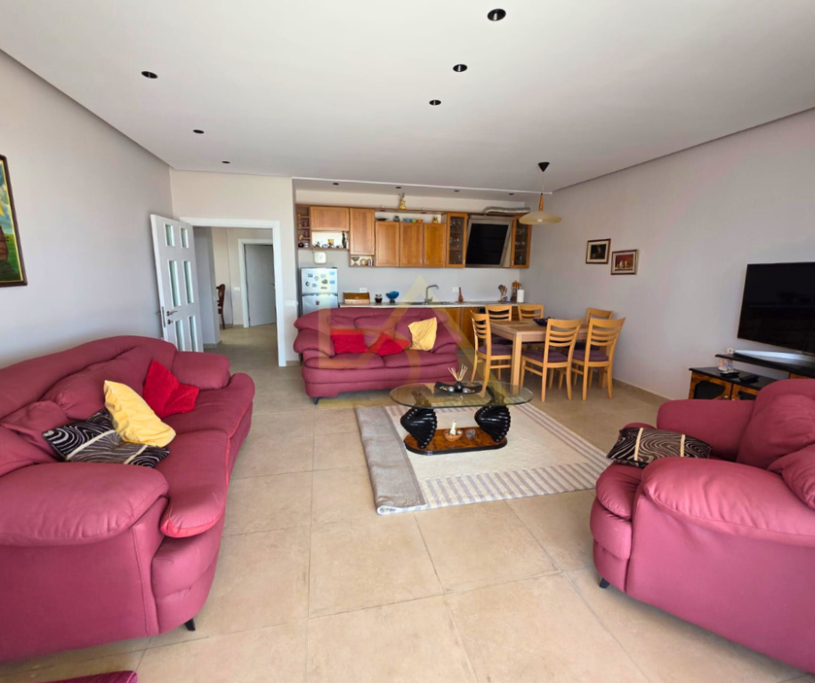 Jepet me Qira Duplex – Durrës, Plazh 13