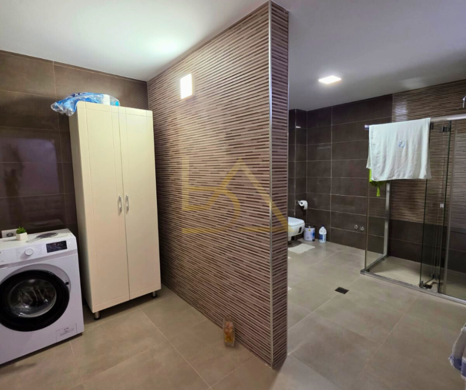 Jepet me Qira Duplex – Durrës, Plazh 13