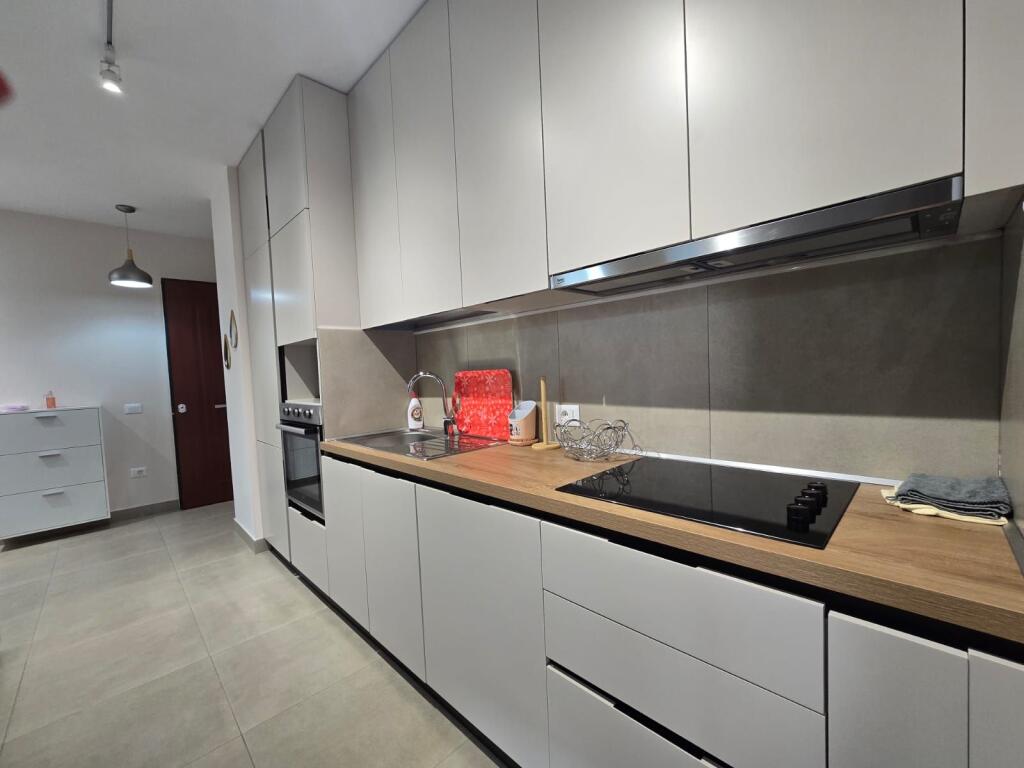 Appartamento 1+1+posto auto in affitto complesso Delijorgji