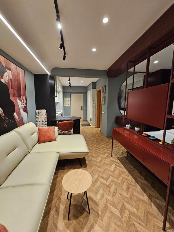 Garsoniere Luxury tek Stadiumi Dinamo!