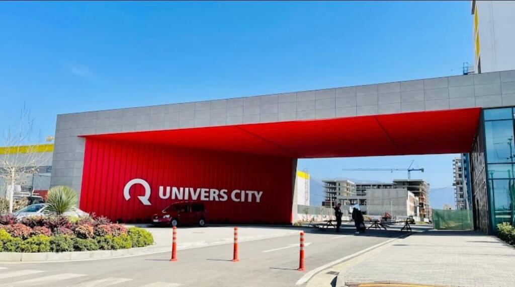 Shitet apartament 2+1+2 tek Univers city Tirane (ID 41212112)