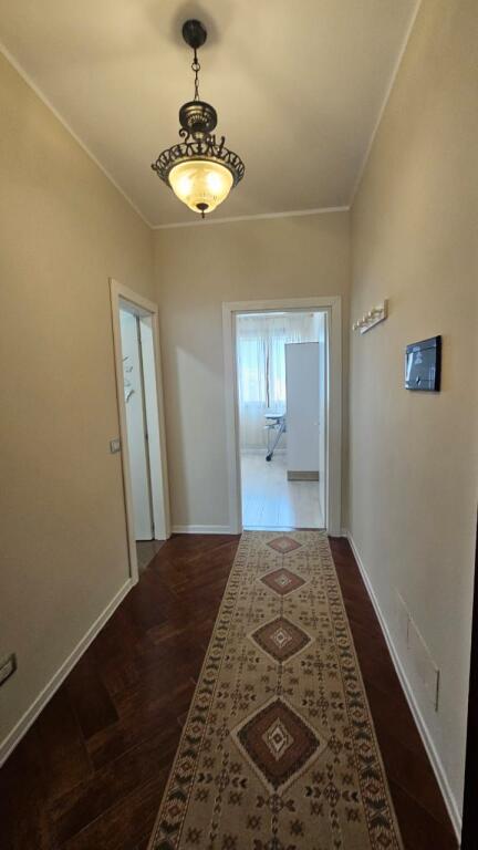 JEPET APARTAMENT ME QERA 2+1 PRANE GJYKATES DURRES