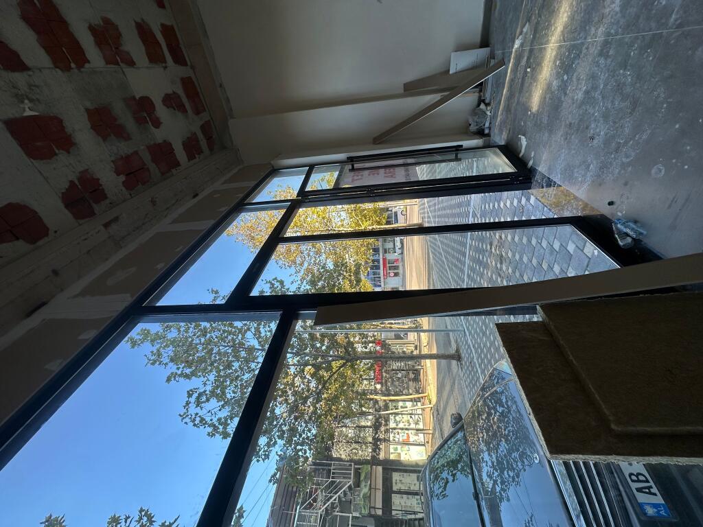 Ambjent biznesi me qera Bathore (Hotel Troci)