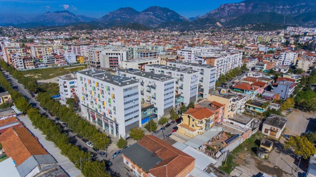 Shitet me kredi 💥2+1/Shitje📍5 Maji