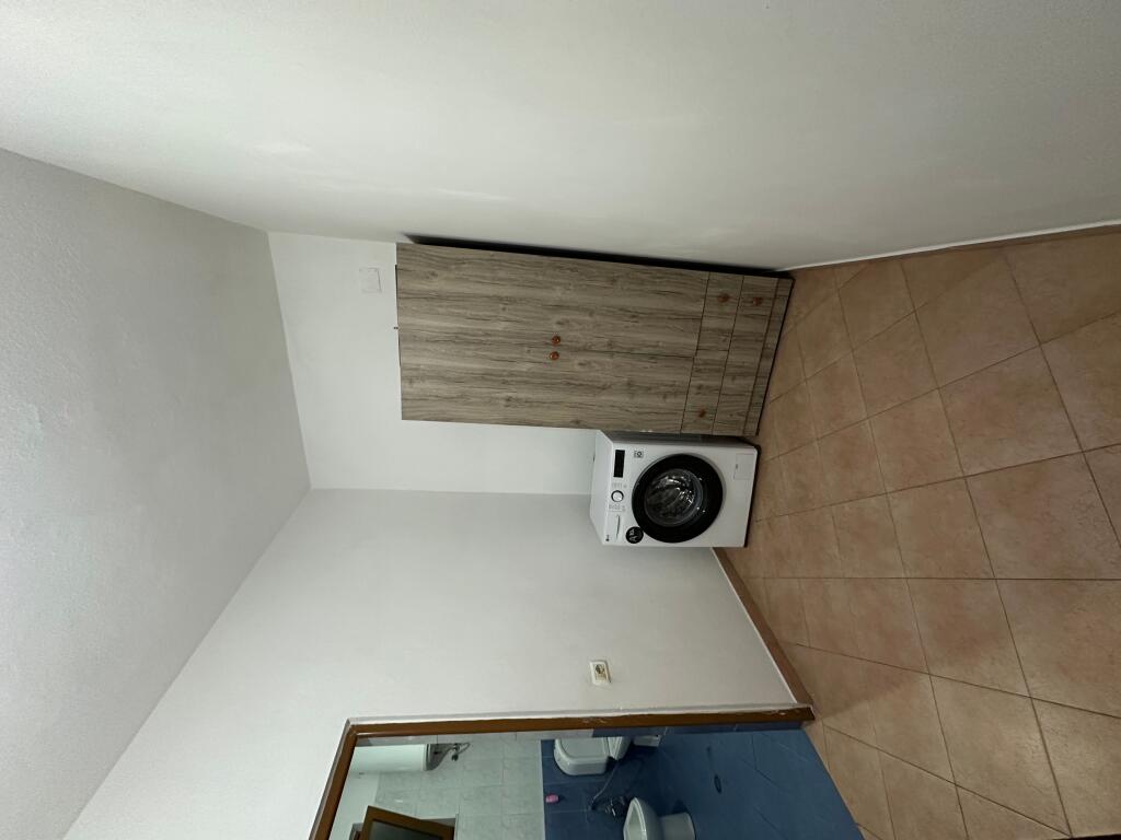 Tirane, for rent by Owner, no commission house 1+1+Balcony Floor 0, 80 m² (Parking space) 400 € (Nina Dimitrjevna Smirnova)
