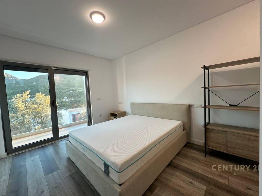 QIRA – VILË NË REZIDENCËN OLIVE GROVE