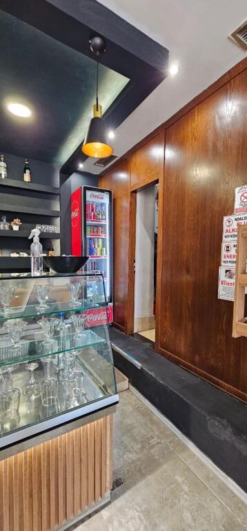 🏪 Commercial space for sale Local 130 m² Currently rented, ready for work, near the Train Station!