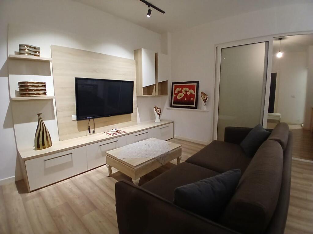 Apartament me qera 1+1- 📍Rruga Barrikadave