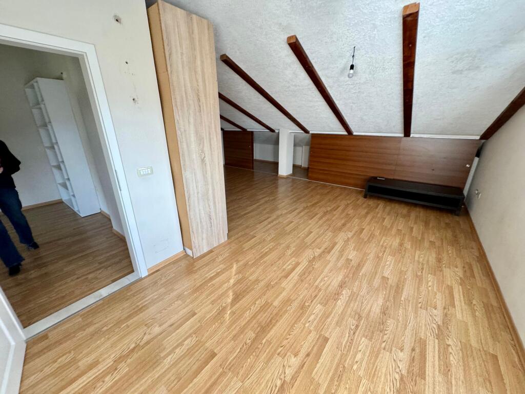 📣 AFFITTO Villa su 2 piani 📍 Vicino a TEG ✨  