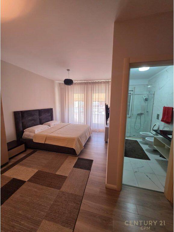 APPARTAMENTO 3+1+2+POSTO AUTO IN AFFITTO VICINO AL NUOVO MERCATO!