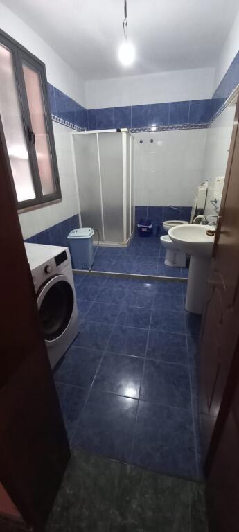 Shitet Shtepi nje Kateshe, Plazh Durres