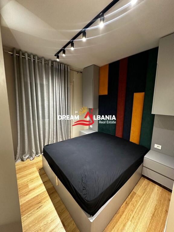 Jepet me qera apartament luksoz 2+1+Post parkimi tek Kodra e Diellit (ID 42215042)