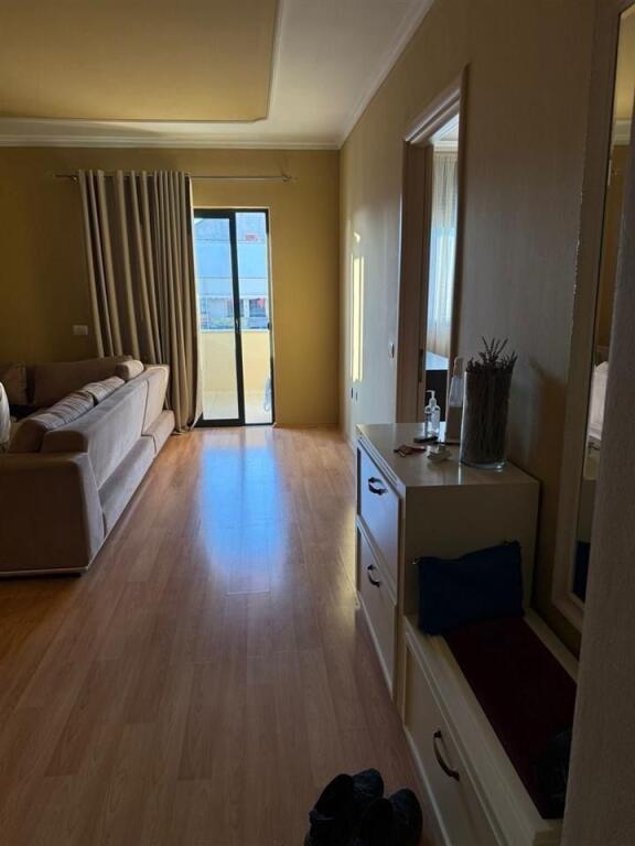 Jepet me qera apartament 1+1 ne Misto Mame