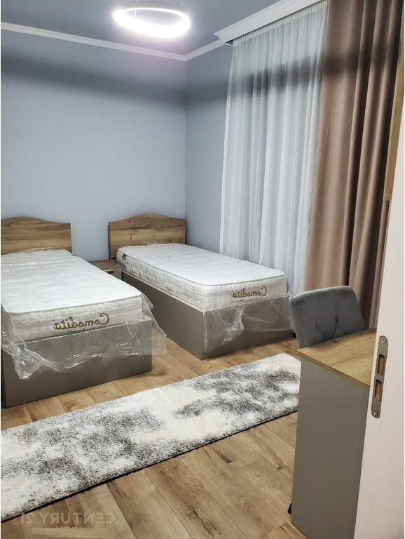 OFROJME APARTAMENT 2+1 ME POST PARKIMI PER QIRA TEK LIQENI I THATE