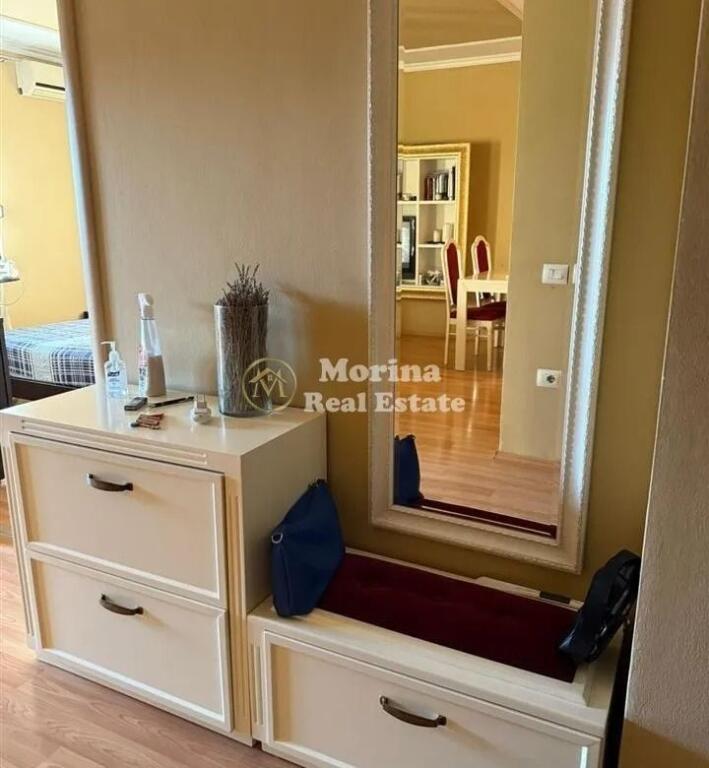 Qera, Apartament 1+1,Yzberisht, 450 euro/muaj.