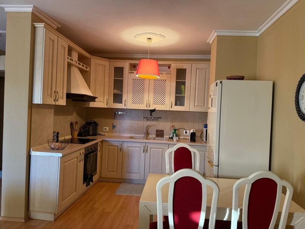 APARTAMENT ME QERA 1+1 YZBERISHT 45.000 LEKE