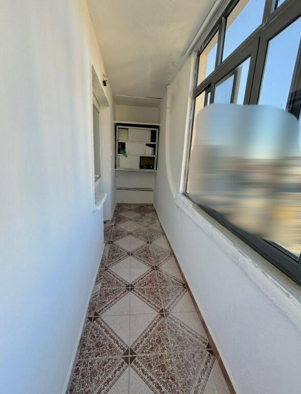 Shitet 2+1 afer stadiumit Kavaje