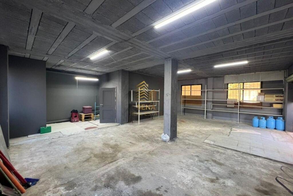 Qira, Magazine 120m2, Don Bosko, 800 Euro