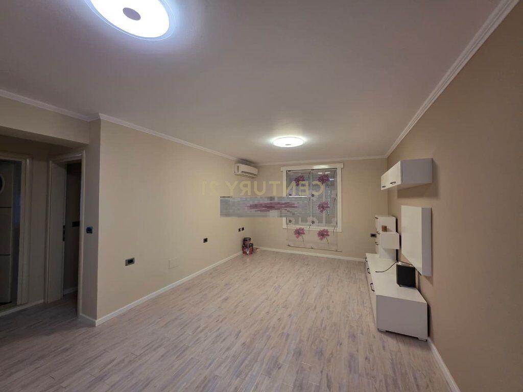 2+1 Apartment for Rent in the Center of Tirana