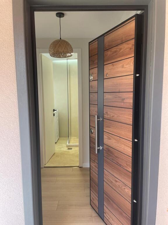 Office Space - Willson Square. Area 170m2 Net.