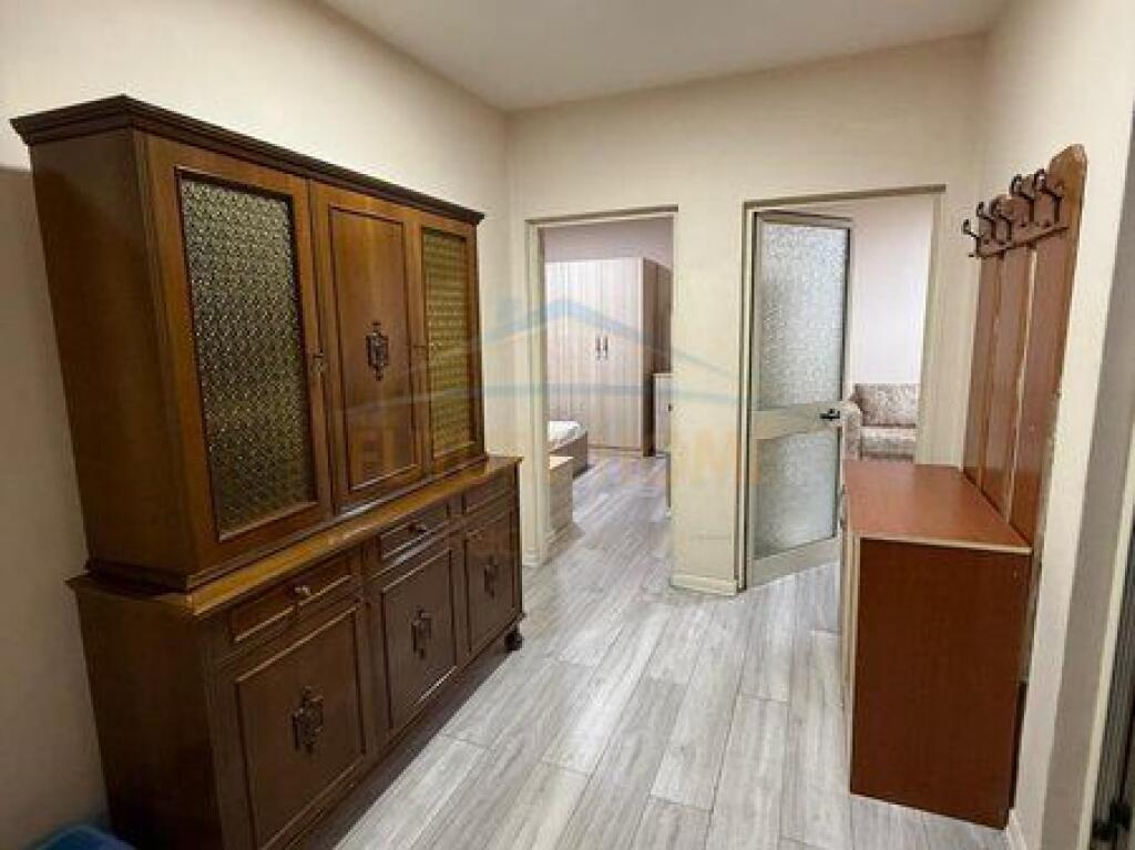 Shitet, Apartament 1+1, Myslym Shyri