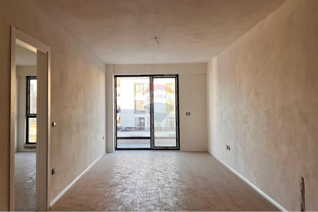 Apartament 1+1 ne shitje te Fusha e Aviacionit!