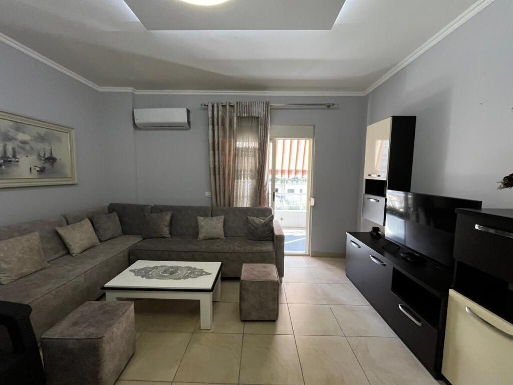 Apartament 2+1+2 për qira - Pelikani- Plazh Durres