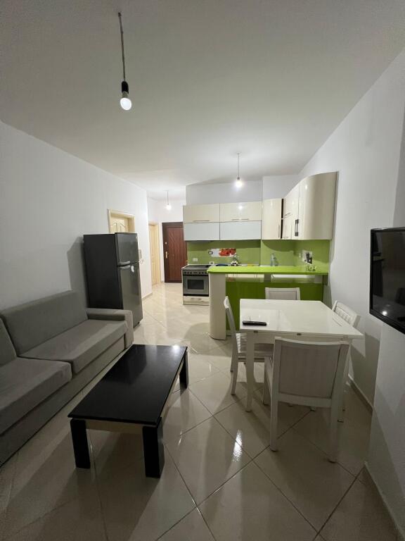 Apartament 1+1 me qira ne Yzberish!