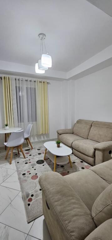 📍 Apartment 1+1 with parking for rent at the Beach, Durres