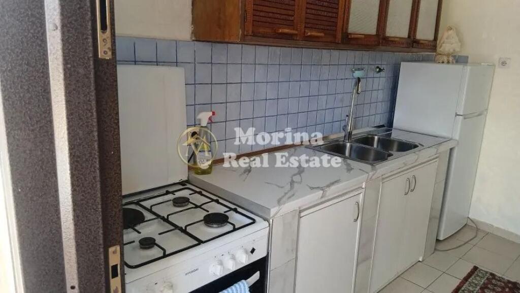 Qera, Garsoniere,Sauk, 200 euro/muaj.