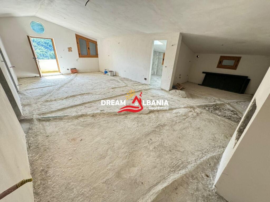 Villa di 3 piani in affitto tra Ndroq e Peza e Vogel, Tirana (ID 4251334).