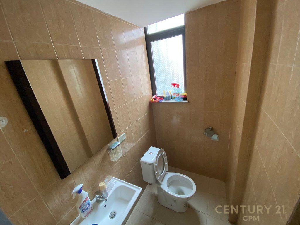 WE SELL A BUSINESS UNIT NEAR VASIL SHANTO! 315,000 €