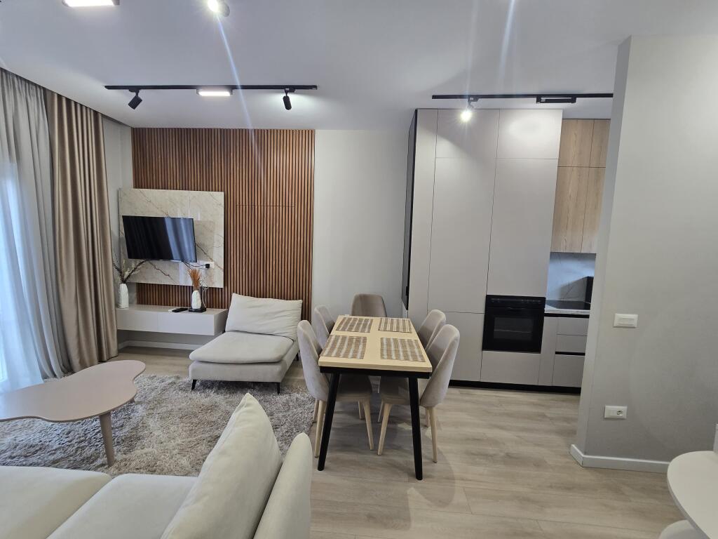 2+1+🅿️/QerA📍Porcelan