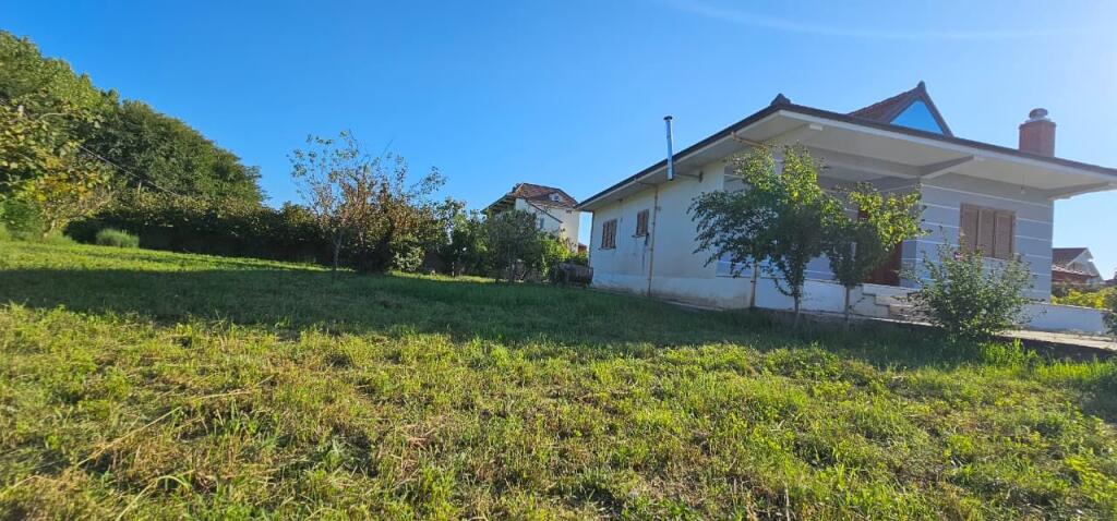 🏡 Shitet Shtëpi Private me Tokë – Ballias, Shijak