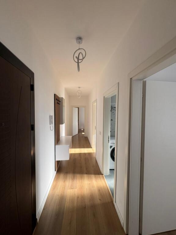 APARTAMENT 3+1 ME QIRA - ISH FUSHA E AVIACIONIT