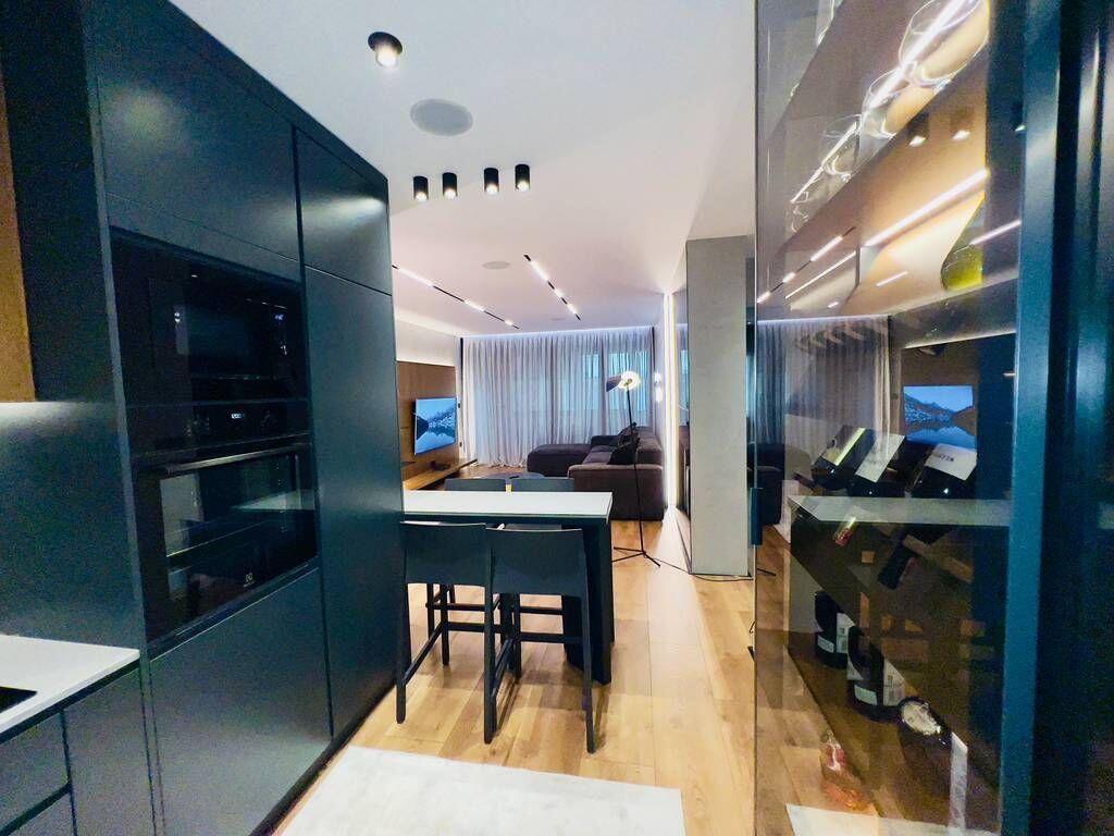 Apartament Luksoz 2+1+2 Perballë Delijorgjit!