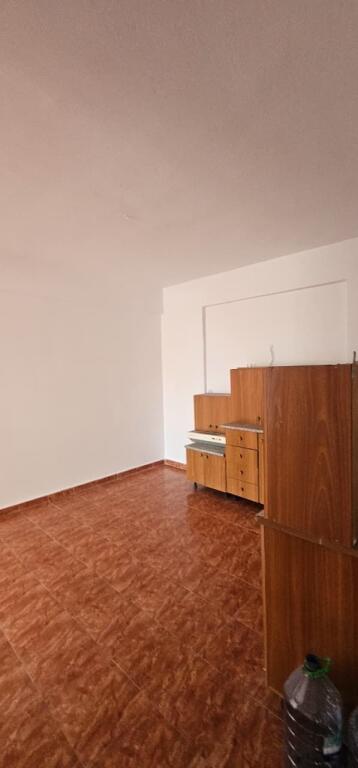 APARTAMENT 1+1 ME QERA PLAZH DURRES