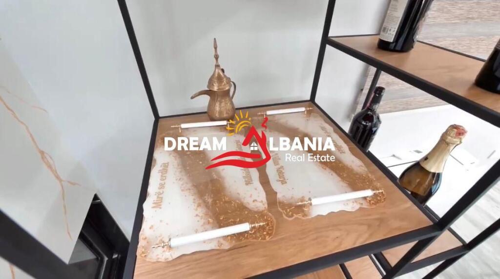 Jepen me qera dy super vila 2-kateshe ne Koder Kuqe ne Tirane (ID 4251308)