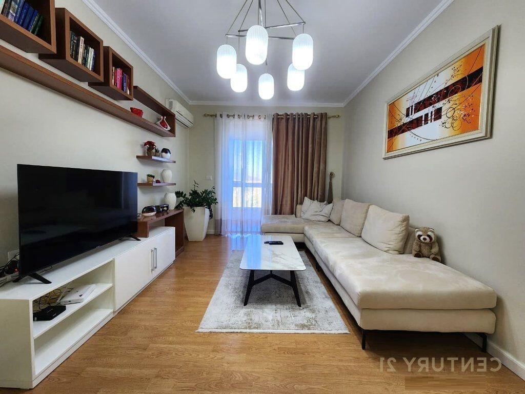 Shitet Apartament 2+1+2, Ish Stacioni i Trenit