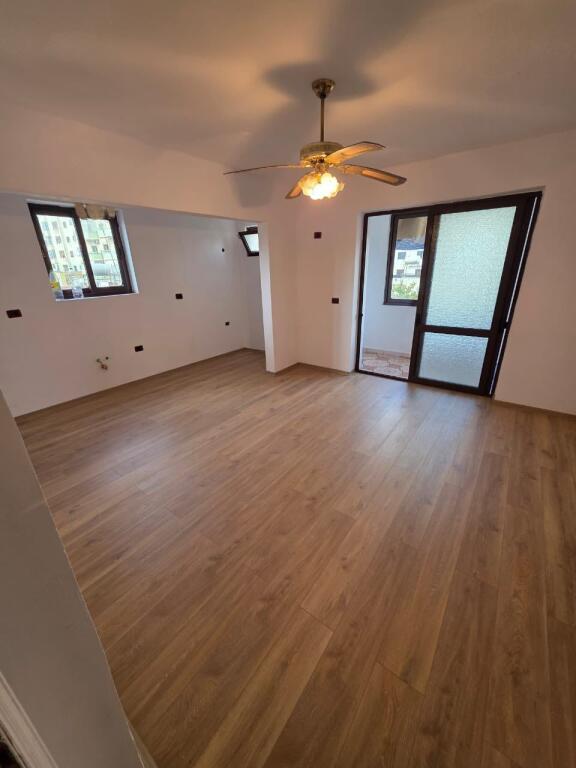 🏡 FOR SALE 2+1 with two balconies 📍Maria Kaculini School, Sports Palace 💰 Price: 115,000€