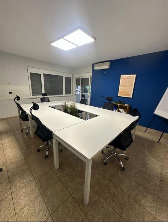 🏢 Office for Rent – Bllok, Tirana