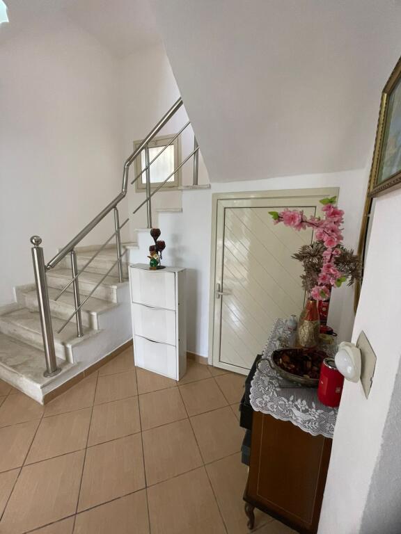 🏡RENTAL OF A 3-STOREY VILLA NEAR SCHOOL 2 GJELA DURRES🏡