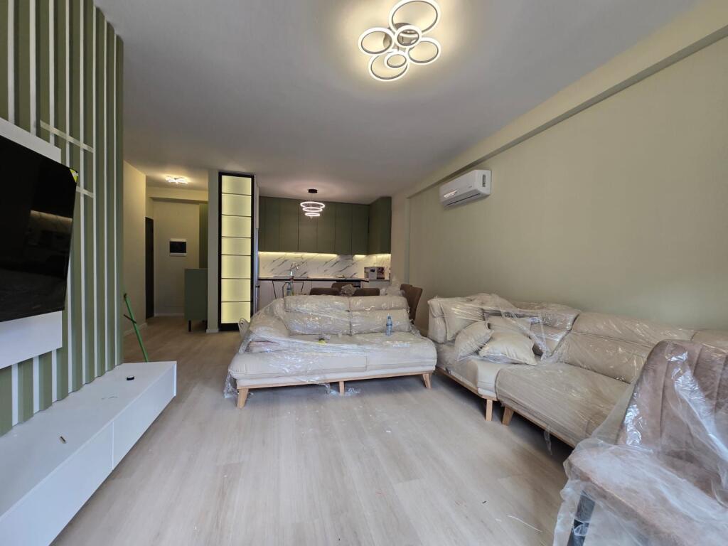 Super apartament me qira Liqeni i Thate