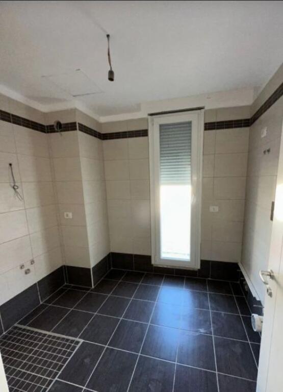 SHITET APARTAMENT 2+1+2 BALLKONE SHKEMBI KAVAJES DURRES