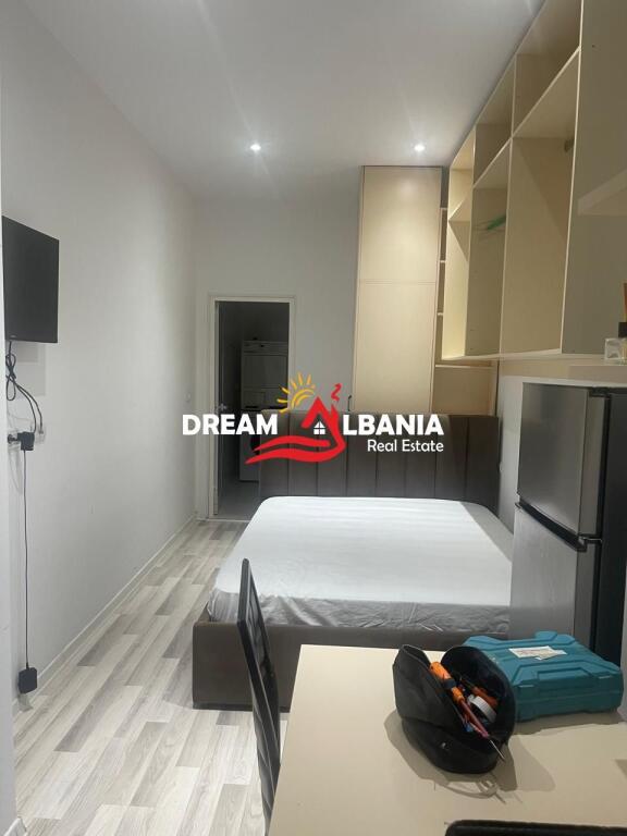 Jepet me qera garsoniere ne rrugen e Barrikadave prane kopshtit Bucko (ID 4201077