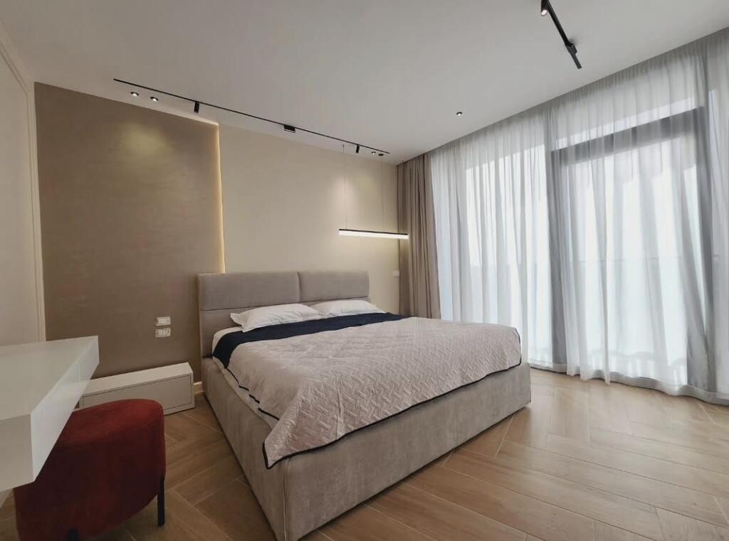 Lake View, apartament 1+1 me qera