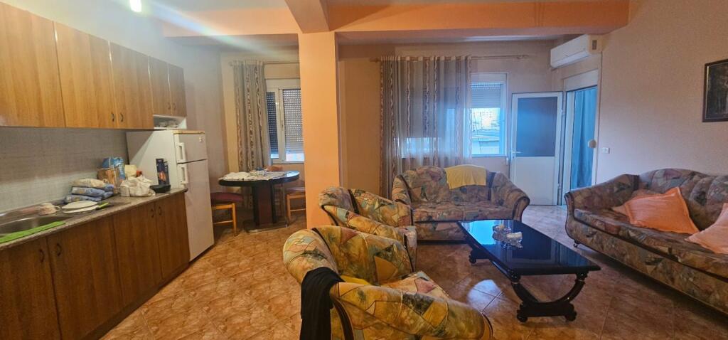 FOR SALE APARTMENT 3+1+2 TOILETS + GARAGE | NEAR THE MARKET FRUITS-VEGETABLES