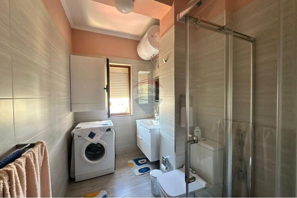 Apartament 2+1  Për Qira - Rruga Sitki Çiço, Tiranë