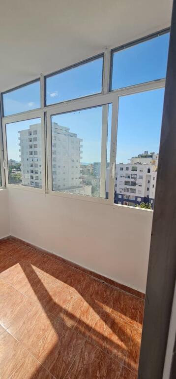 APARTAMENT 1+1 ME QERA PLAZH DURRES