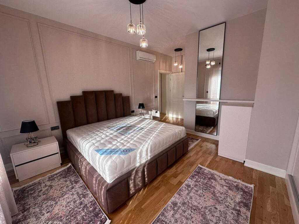 TEG 🌹 JOY - BANESA PËR QIRA